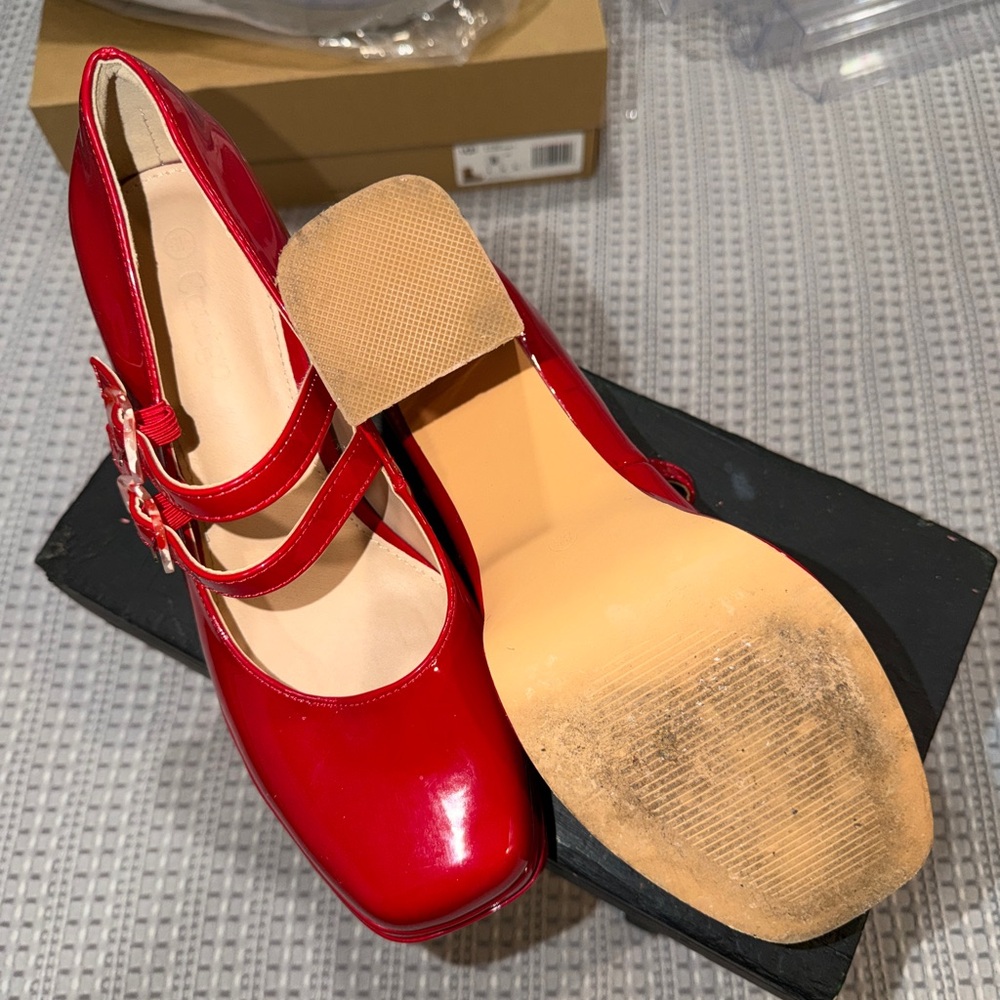 Chic Red Double Strap Platform Shoes - image 4